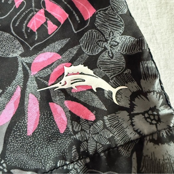 Tommy Bahama Swim Trunk Size Medium Paradise Pink Floral Print Beach Vacation - Picture 2 of 6